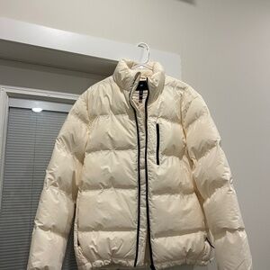 Water repellent mens puffer jacket